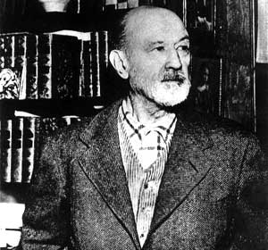 چارلز آیوز آهنگساز آمریکائی، میدانست که موسیقی نامتعارفش نمیتواند محبوبیت یابد، پس به حرفهٔ بیمه رو آورد تا خانوادهاش به سبب دیسونانسهای او گرسنگی نکشد.