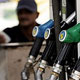 چالشهای سهمیه‌های جدید بنزین برای خودروهای عمومی و وارداتی