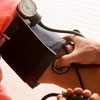 علایم بیماری فشار خون چیست و چگونه درمان می‌شود؟