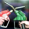 سناریوهای افزایش قیمت بنزین در سال ۹۳/ زمزمه عرضه بنزین ۱۰۰۰ تومانی