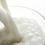 ارزان‌ترین شیر پاستوریزه یا گران‌ترین شیر فله‌ای؛ کدام بهتر است؟