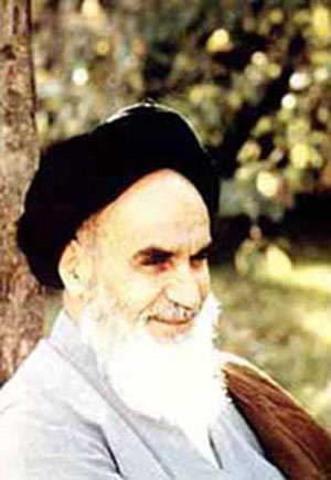 مراحل تطوراندیشه سیاسی امام خمینی(ره)