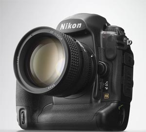 Nikon D۷۰۰