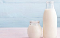 آیا شیر خالص نسبت به شیر بدون چربی کلسیم کمتری دارد؟