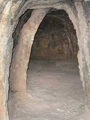 کوگان، غار مذهبی لرستان