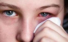 علائم عفونت چشم را بشناسید!