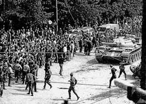 ۲۱ اوت سال ۱۹۶۸ میلادی ـ بهار پراگ خزان شد