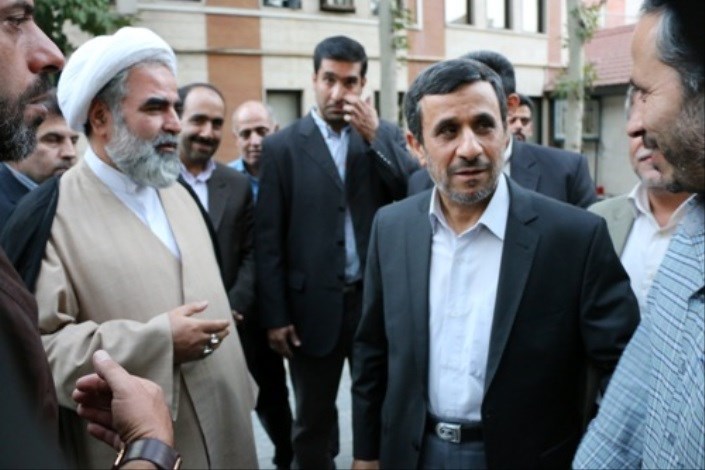 صف شلوغ برائت‌ از رئیس جمهور سابق/ روح‌ا... حسینیان هم از احمدی‌نژاد «اعلام برائت» می‌کند؟