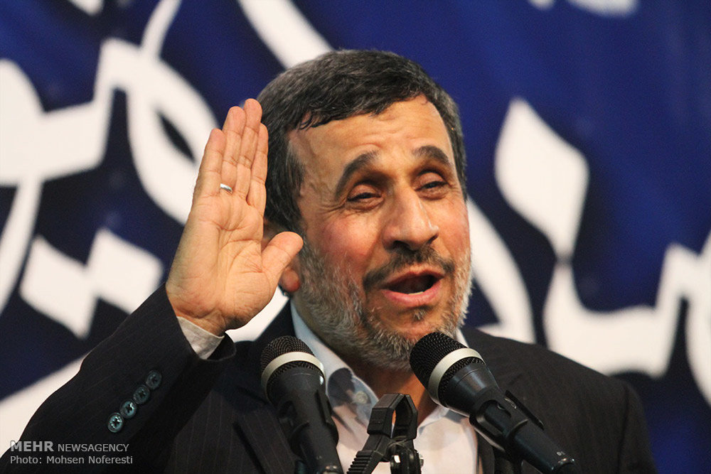 پاسخ احمدی نژاد درباره ثبت نام علی رغم توصیه رهبر انقلاب/ احمدی نژاد: چرا باید رد صلاحیت بشوم؟