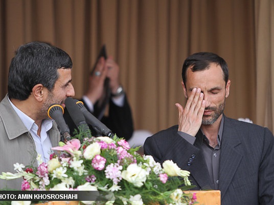 علت بازداشت معاون احمدی نژاد | از وزارت اطلاعات تا میراث فرهنگی؛ بقایی کیست؟