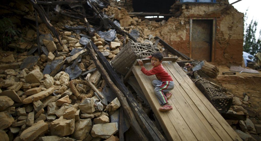 هنرمندان برای کمک به زلزله زدگان کرمانشاه فراخوان دادند | از الناز شاکردوست تا حمدرضا گلزار +تصاویر