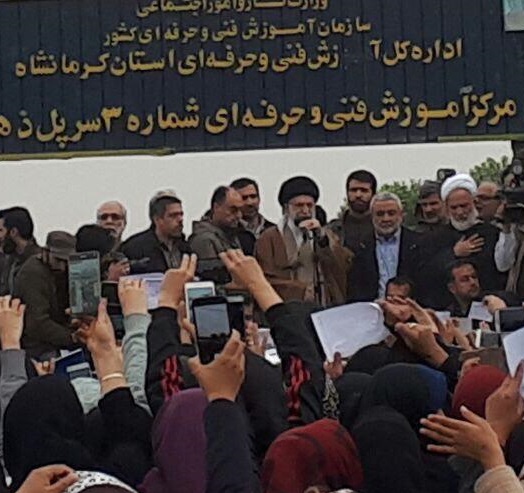 رهبر در کرمانشاه | عکس: سفر رهبر انقلاب به مناطق زلزله زده سرپل ذهاب و کرمانشاه