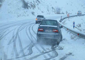 وضعیت اتوبان ساوه | ترافیک سنگین در اتوبان تهران ساوه و تهران قم و تهران کرج | وضعیت جاده های کشور تا شنبه