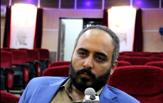 گفتگو با عبدالرحمن میمنی، تهیه کننده تئاتر خداحافظ فرمانده | فیلم