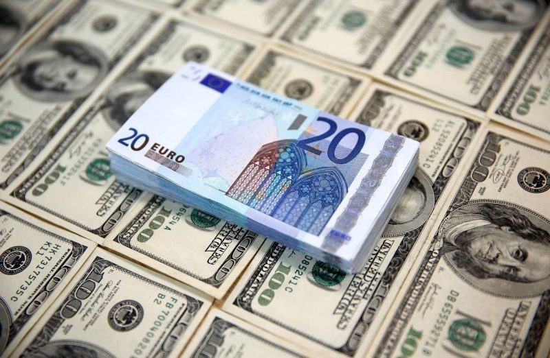 قیمت یورو و قیمت دلار در بازار امروز | دوشنبه ۱۳ خرداد ۹۸