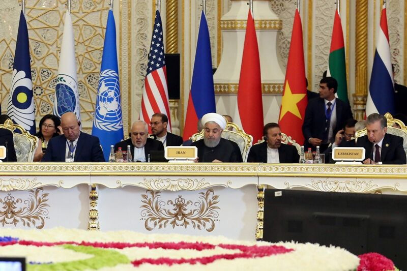 روحانی: ایران مانع نفوذ و گسترش تروریسم به دیگر نقاط جهان شده است