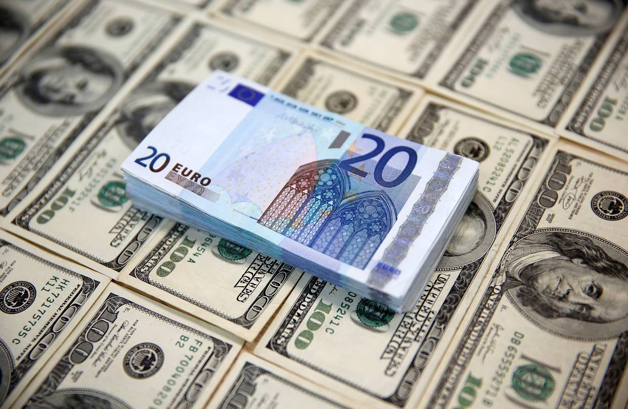 قیمت یورو و قیمت دلار در بازار امروز | سه‌شنبه ۲۸ خرداد ۹۸