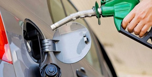 کارت سوخت مصرف بنزین را روزانه 10 میلیون لیتر کاهش داد