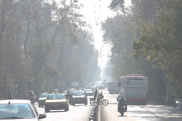 راهکار مقابله با آلودگی هوا اجرای مصوبات معوق است