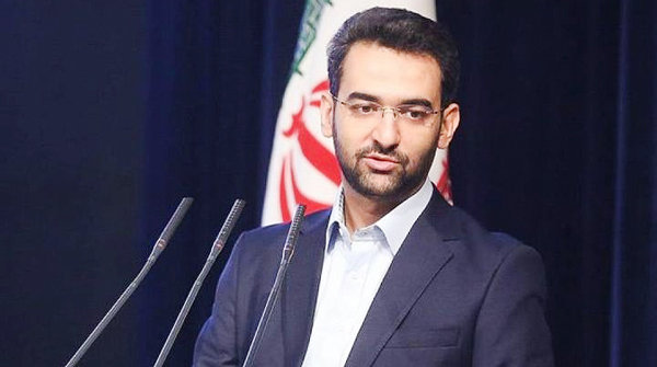 دفاع آذری جهرمی از نشان و بلد | راه‌اندازی پست‌پلاس در تهران