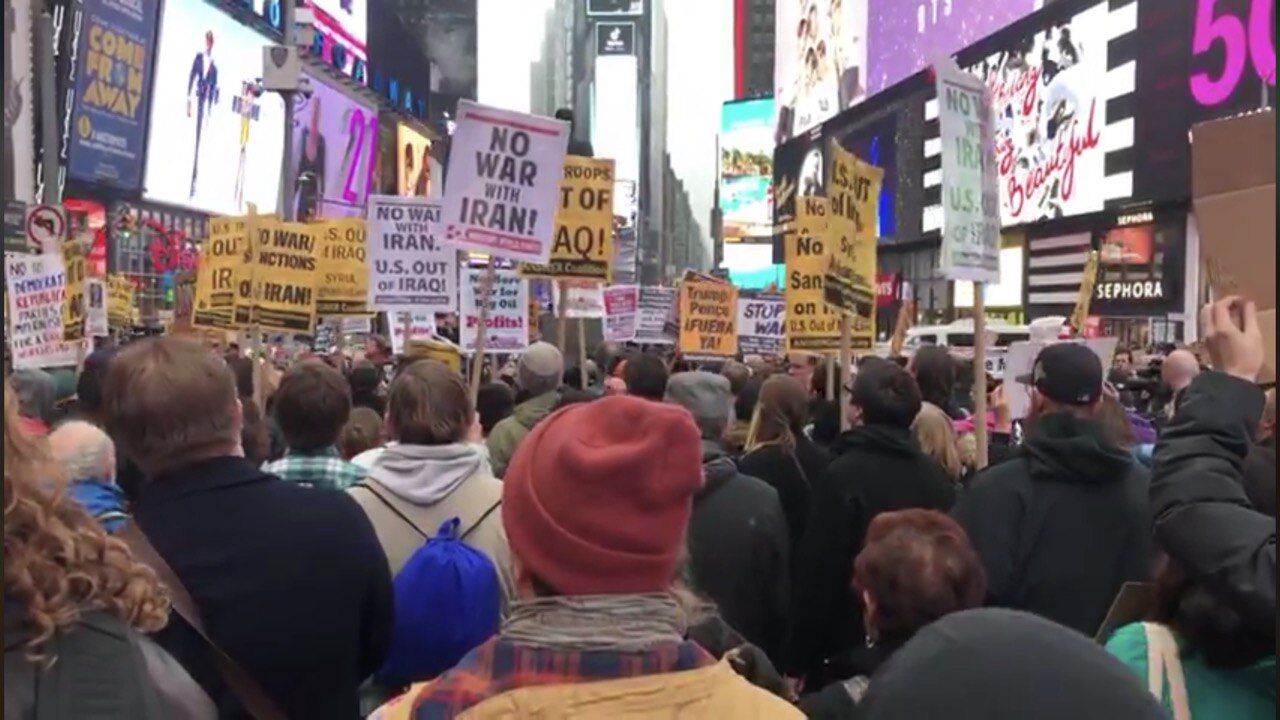 تجمع گسترده آمریکایی‌ها علیه اقدام تروریستی ترامپ  
