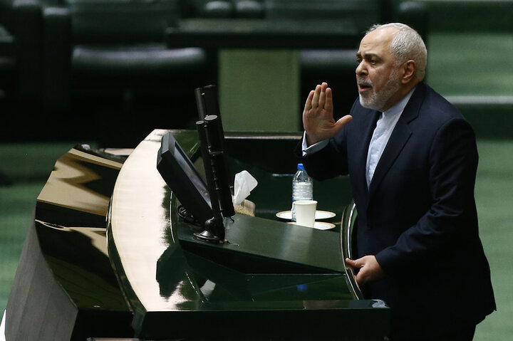 ظریف: هیچ‌کس به اندازه من از توان موشکی ایران دفاع نکرده است