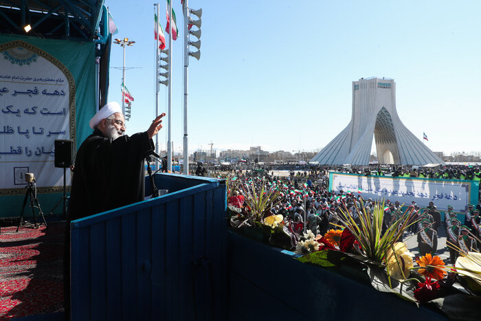 روحانی از حضور پرشور مردم در مراسم یوم الله ۲۲ بهمن قدردانی کرد