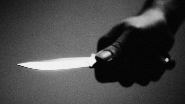 پسر روانی با ضربه‌های چاقو پدرش را کشت