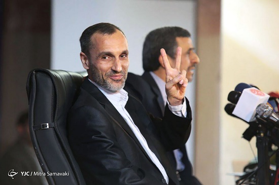 متن و حاشیه کنفرانس خبری احمدی نژاد/ دادگاه خبری در پارکینگ! +تصاویر