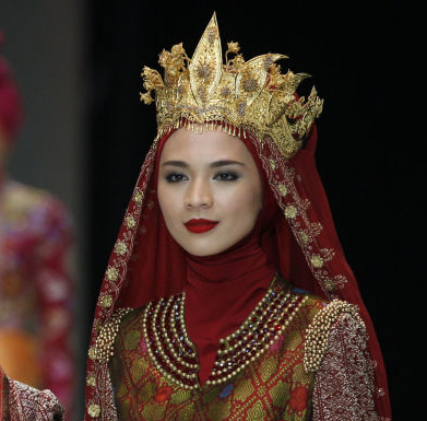 تصاویر/ جنجالی ترین زنان با حجاب جهان