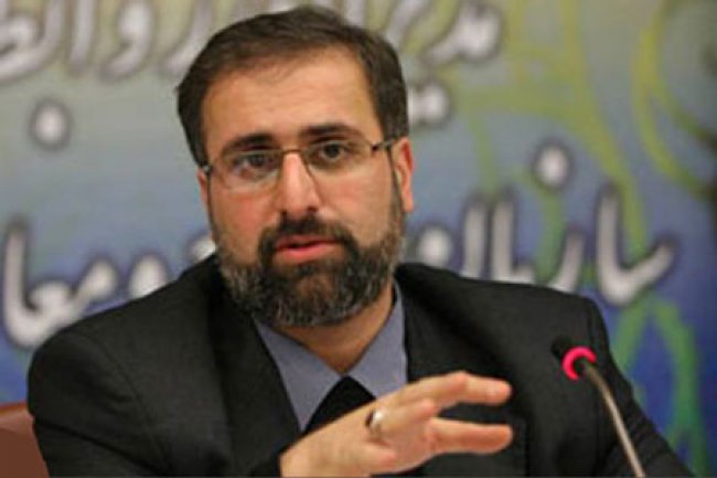 برائت مشاور احمدي‌نژاد از دانشگاه احمدي‌نژادي/ دیروز در دانشگاه تهران چه خبر بود؟