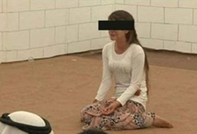  داعش این دختر زیبای عراقی را به مزایده گذاشت