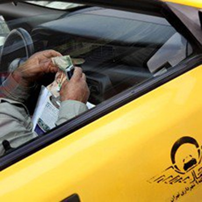  روایت راننده‌‌ها و مشتری‌های یک تاکسی آنلاین در تهران از مزایا و معایبش