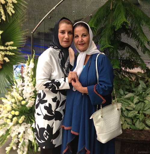 خانم خواننده ای که پس از انقلاب ایران را ترک نکرد