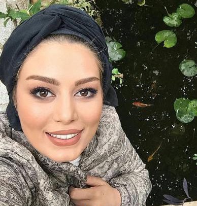 شلوار پاره ستاره زن سینمای ایران در جنگل/ عکس