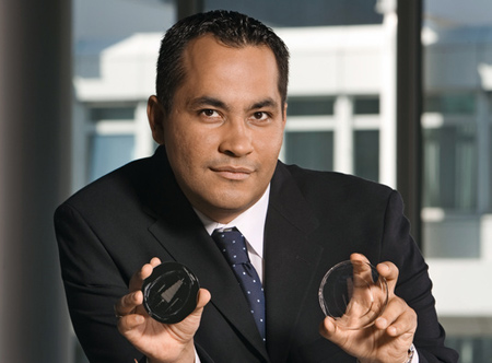 پروفسور علی خادم حسینی