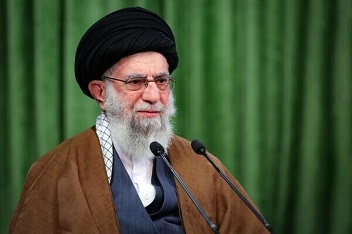 رهبر انقلاب: عاملان ترور را مجازات کنید و تلاشهای شهید محسن فخری زاده را ادامه دهید