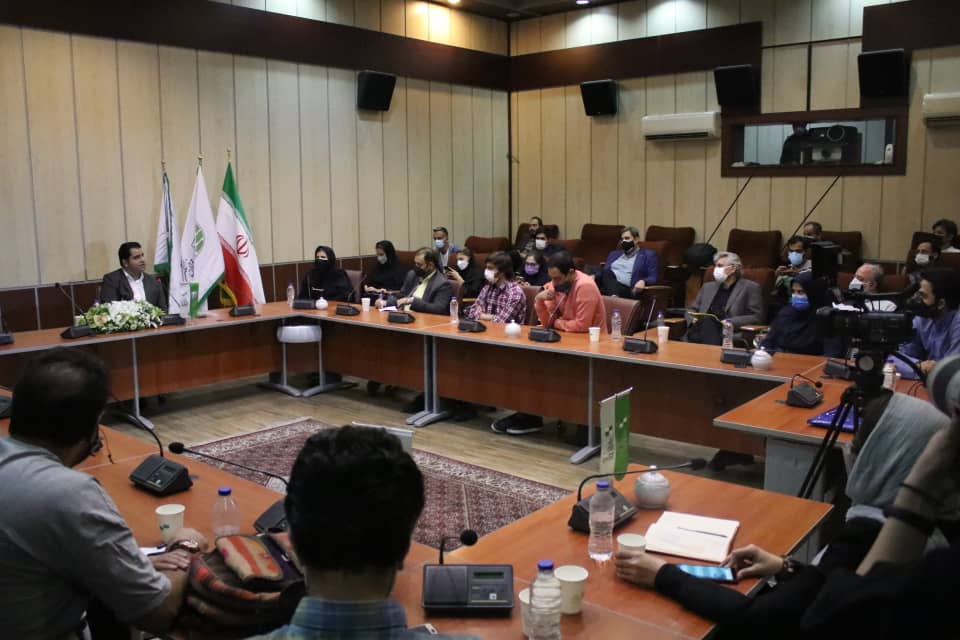 منطقِ عدم راهیابی برخی از آثار به جشنواره، محدودیت فرصت‌هاست / دستاورد اسکار بر پایه مستندهای ارائه شده به دست آمده است