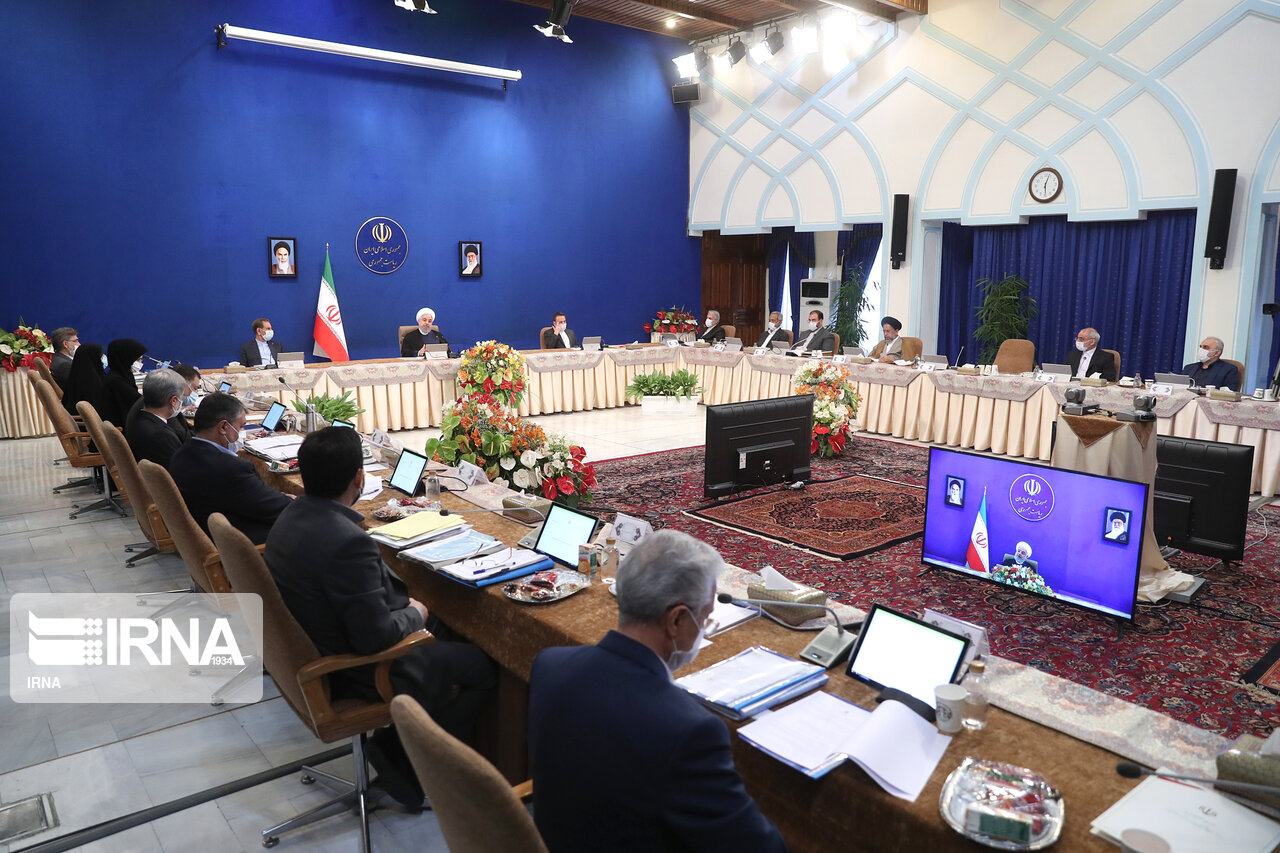 انگیزه‌های حساب‌کشی چهل‌ساله از دولت روحانی