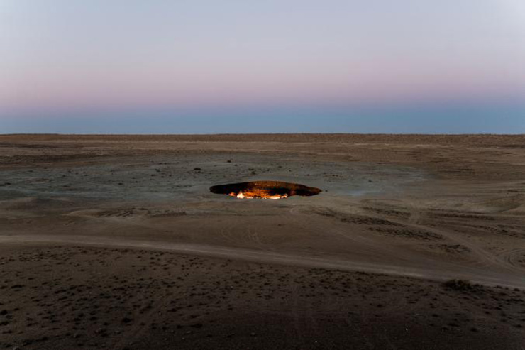 ورودی دروازه جهنم، ترکمنستان ( Door to Hell, Turkmenistan )